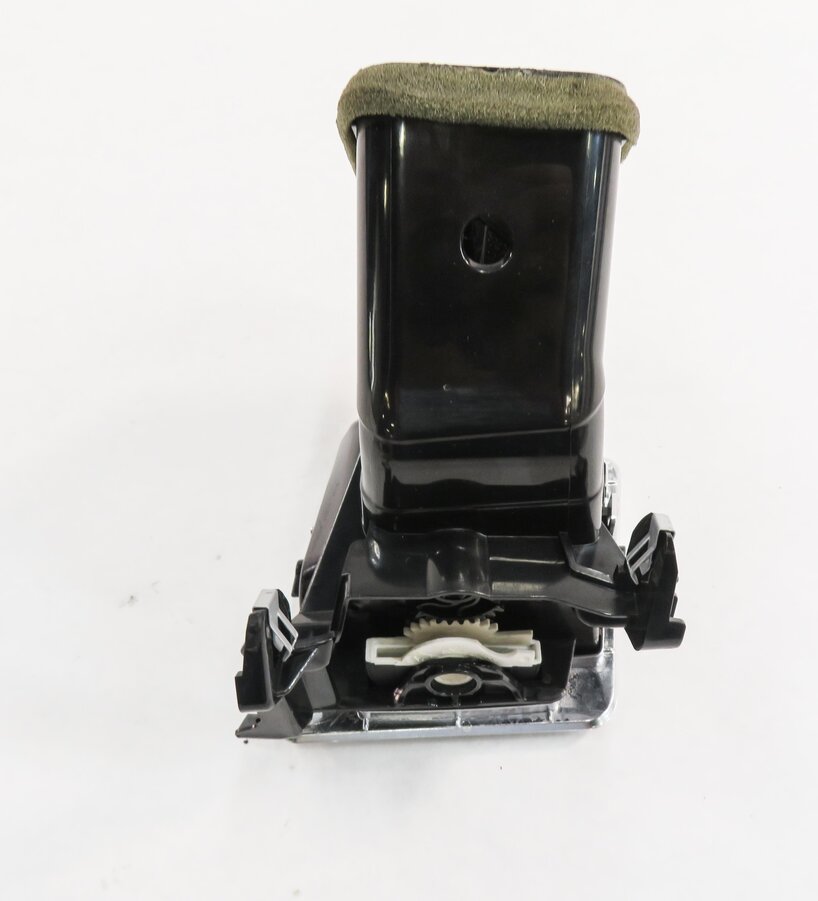 Thumbnail 6: 2010 RANGE ROVER SPORT (L320) LEFT FRONT DRIVER OUTER DASH HEATER A/C AIR VENT