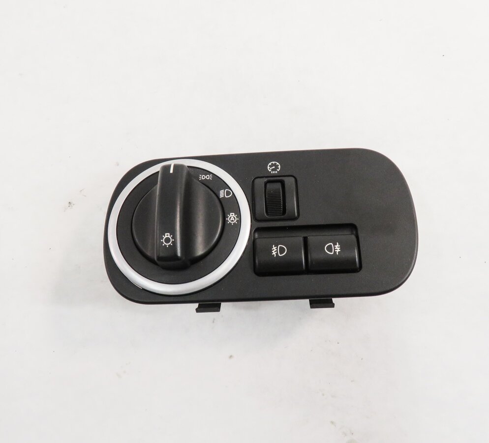 Thumbnail 2: 2010-2013 LAND ROVER LR4 - RANGE ROVER SPORT (L320) HEADLIGHT SWITCH CONTROL