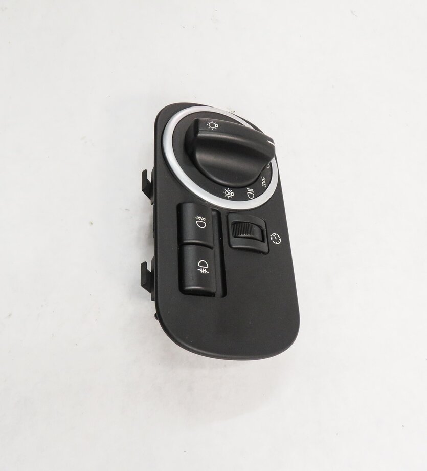 Thumbnail 4: 2010-2013 LAND ROVER LR4 - RANGE ROVER SPORT (L320) HEADLIGHT SWITCH CONTROL