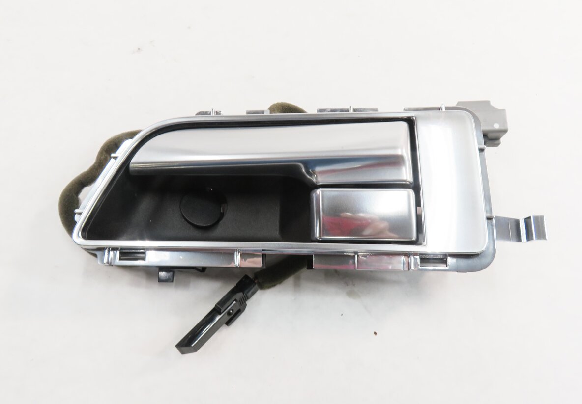 Thumbnail 5: 2010-2016 LR4 - RANGE ROVER SPORT (L320) LEFT REAR INTERIOR DOOR HANDLE