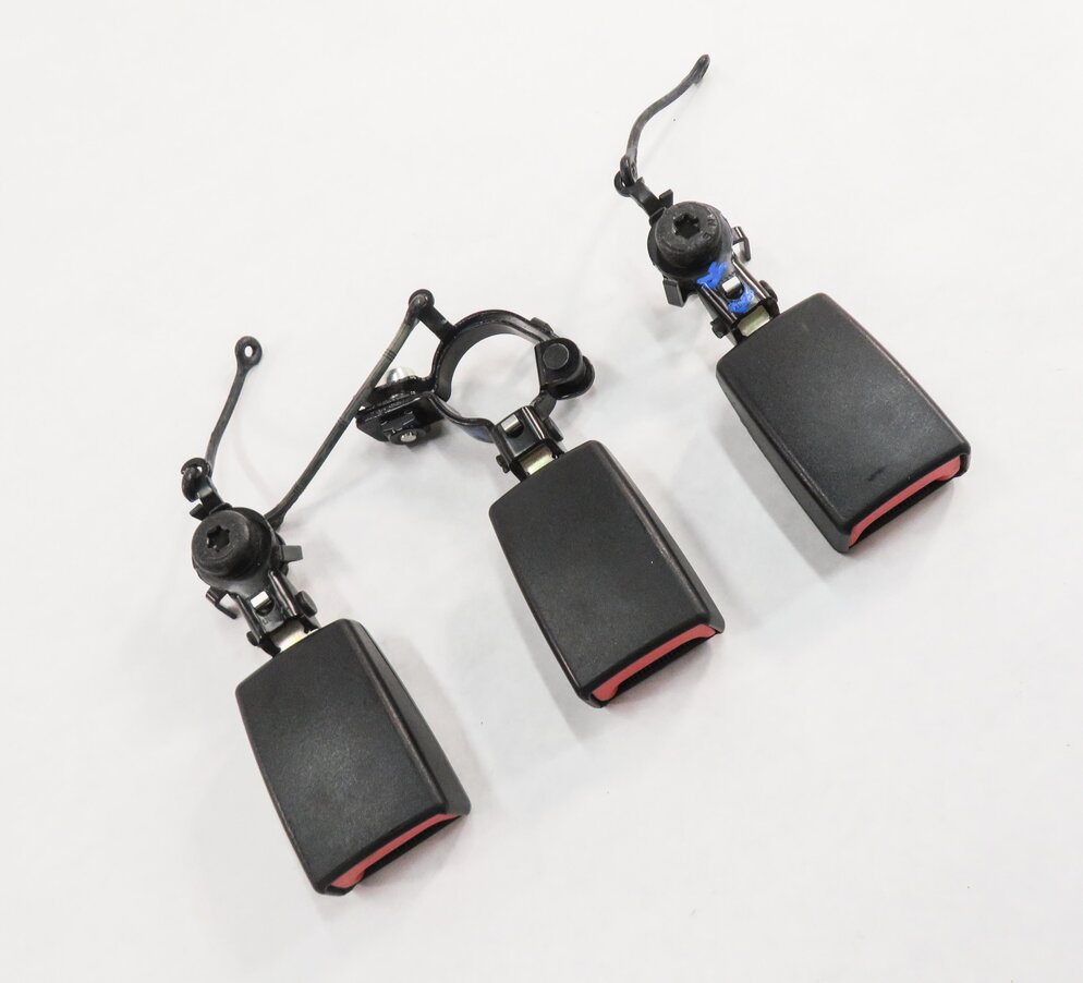 Thumbnail 1: 2010 RANGE ROVER SPORT (L320) REAR 2nd ROW SEAT - SEATBELT BUCKLE RECEIVER SET-3