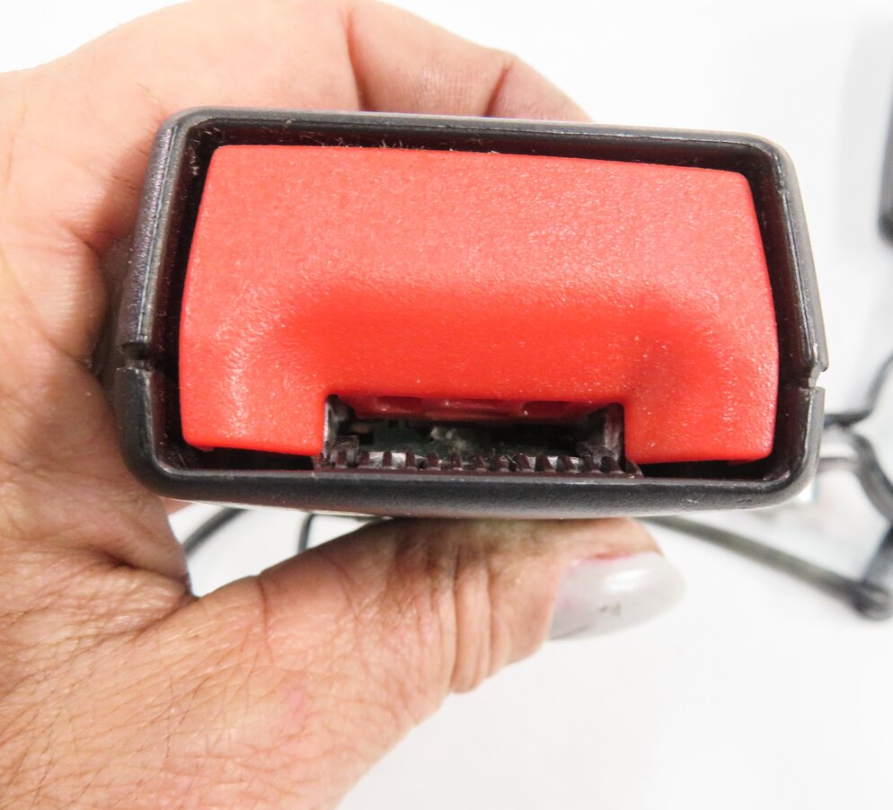 Thumbnail 6: 2010 RANGE ROVER SPORT (L320) REAR 2nd ROW SEAT - SEATBELT BUCKLE RECEIVER SET-3