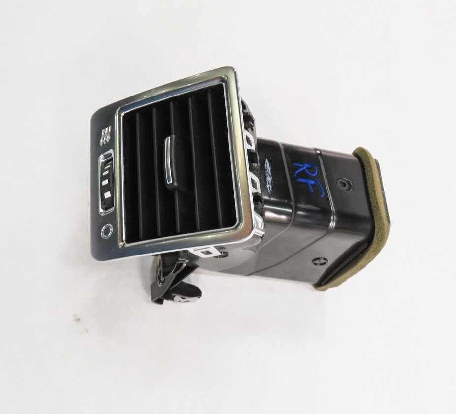 Thumbnail 3: 2010 RANGE ROVER SPORT (L320) RIGHT PASSENGER OUTER DASH HEATER A/C AIR VENT