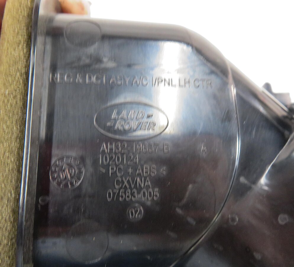 Thumbnail 6: 2010 RANGE ROVER SPORT (L320) LEFT FRONT DRIVER OUTER DASH HEATER A/C AIR VENT