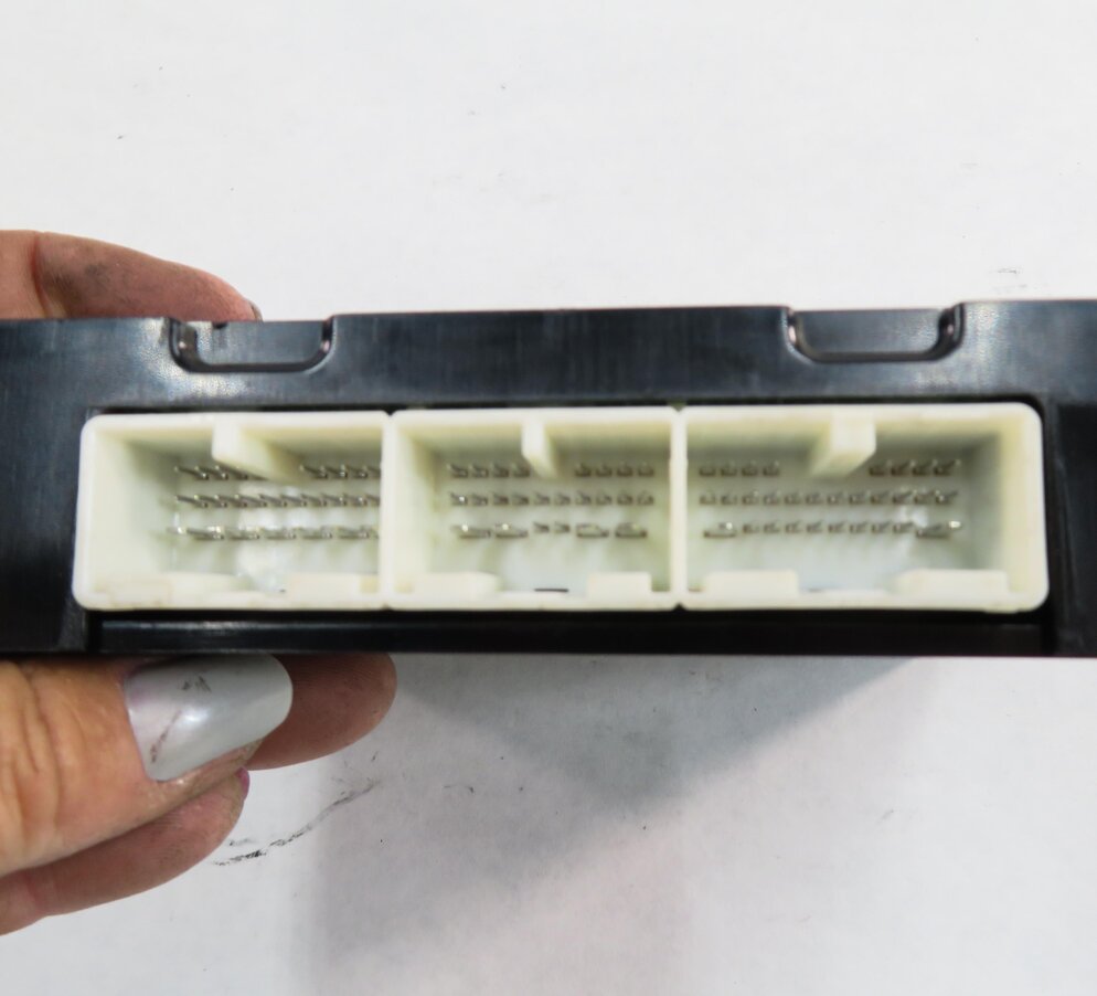 Thumbnail 7: 2010-2011 RANGE ROVER SPORT (L320) TEMPERATURE HEATER A/C CANBUS CONTROL MODULE