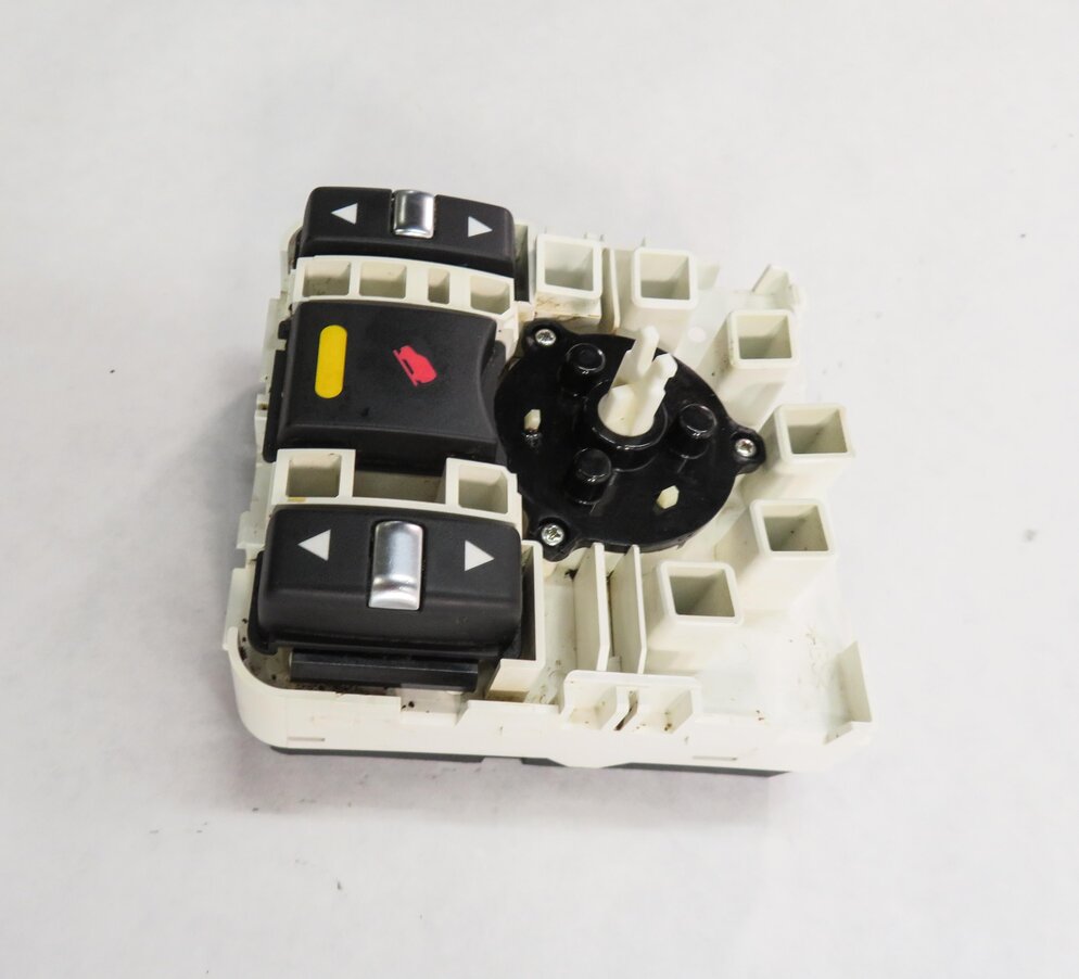 Thumbnail 10: 2010 RANGE ROVER SPORT (L320) GEAR SHIFTER TRIM w/ TERRAIN CONTROL SWITCH
