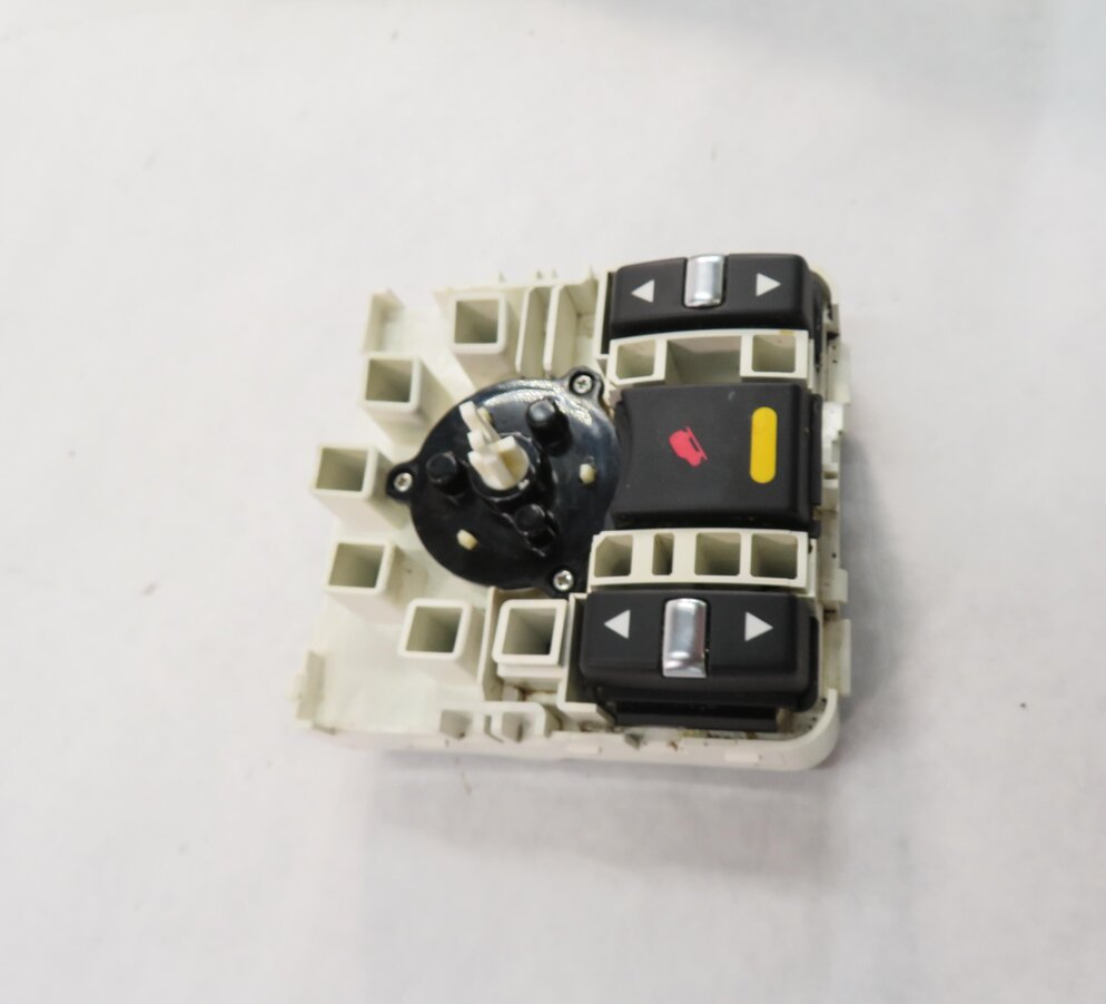 Thumbnail 9: 2010 RANGE ROVER SPORT (L320) GEAR SHIFTER TRIM w/ TERRAIN CONTROL SWITCH
