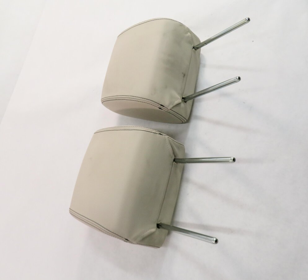 Thumbnail 4: 2010 RANGE ROVER SPORT (L320) FRONT LEFT & RIGHT SEAT HEADREST SET-2 (IVORY)