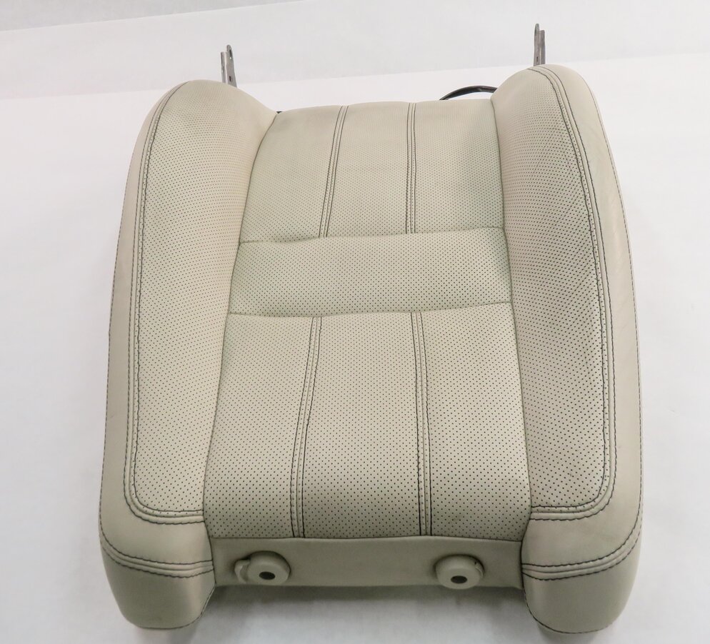 Thumbnail 5: 2010 RANGE ROVER SPORT (L320) DRIVER - UPPER TOP HEATED SEAT CUSHION (IVORY)