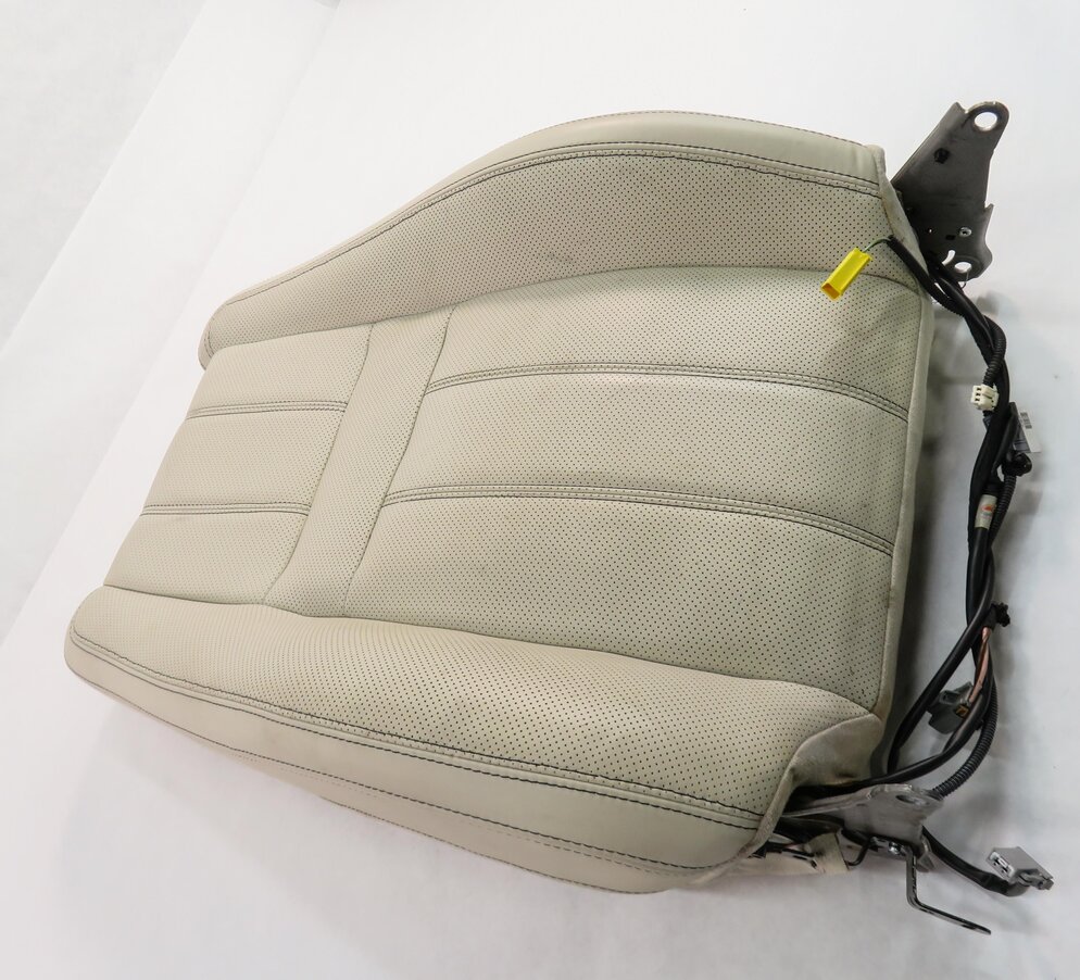 Thumbnail 4: 2010 RANGE ROVER SPORT (L320) PASSENGER - UPPER TOP HEATED SEAT CUSHION (IVORY)