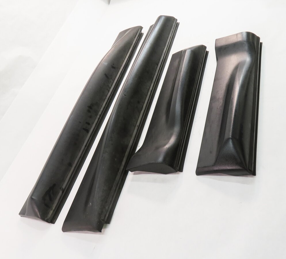Thumbnail 3: 2010 RANGE ROVER SPORT (L320) FRONT & REAR DOOR MOULDING RUNNER TRIM SET-4