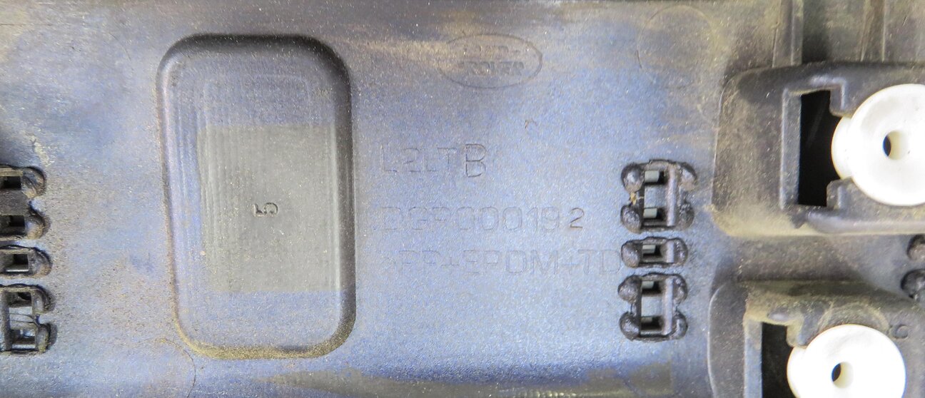 Thumbnail 6: 2010 RANGE ROVER SPORT (L320) REAR TRUNK MOULDING TRIM PANEL STRIP (BALI BLUE)