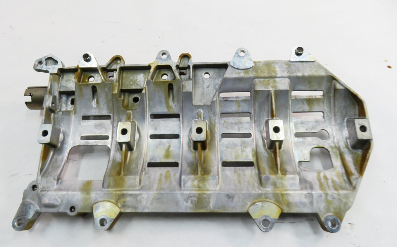 Thumbnail 6: 2010 RANGE ROVER SPORT (L320) 5.0L AJ133 V8 ENGINE - OIL PAN BAFFLE TRAY