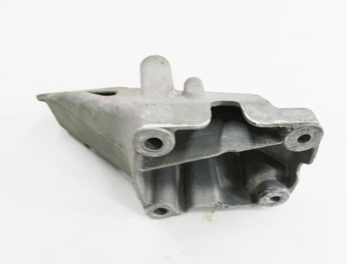Thumbnail 8: 2010 RANGE ROVER SPORT (L320) 5.0L AJ133 V8 ENGINE - MOTOR MOUNT BRACKET SET