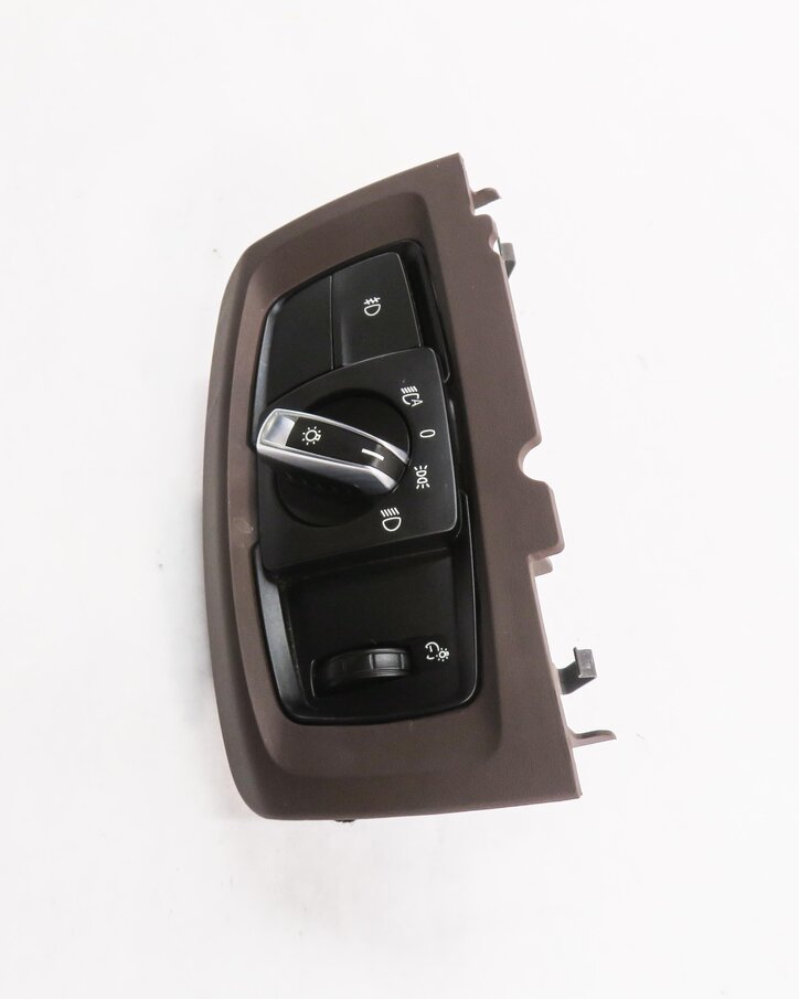 Thumbnail 4: 2014-2018 BMW X5 (F15) HEADLIGHT SWITCH (BROWN)