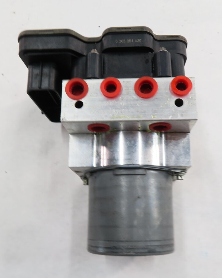 Thumbnail 6: 2014-2019 BMW X5 X6 X5M X6M ///M (F15 F16 F85 F86) ABS ANTI LOCK BRAKE PUMP