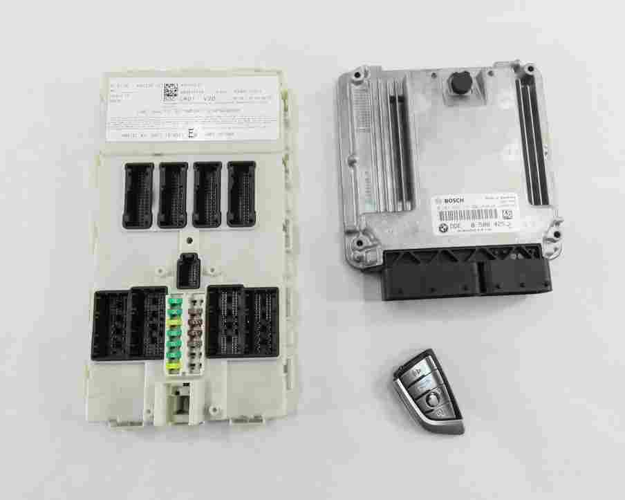 Thumbnail 2: 2015 BMW X5 F15 3.0L TURBO N57Y DIESEL BODY BCM ECM ENGINE MODULE KEY SET (130k)