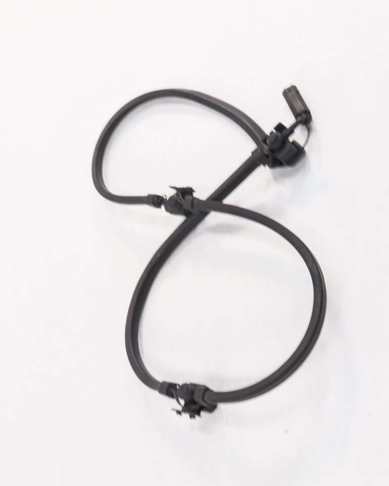 Thumbnail 3: 2015 BMW X5 (F15) FRONT WINDSHIELD WASH NOZZLE w/ LINE