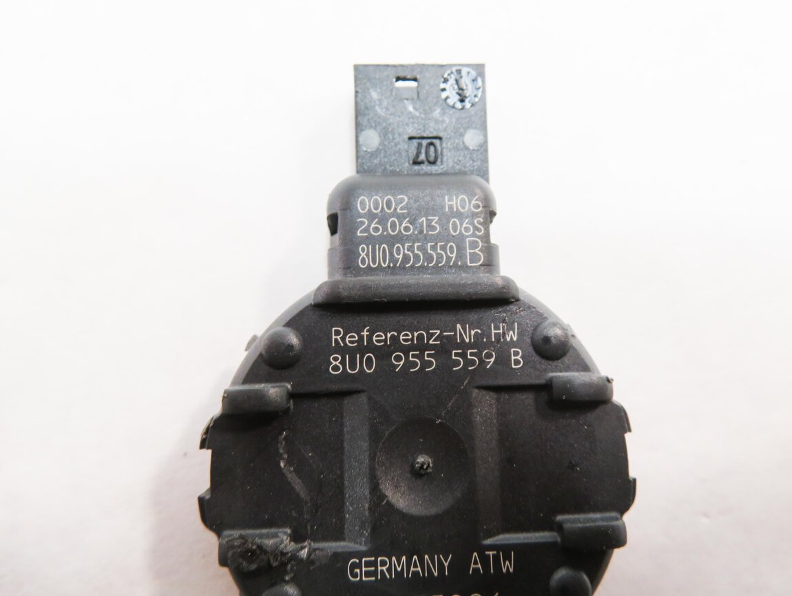 Thumbnail 4: 2014 AUDI A4 (B8 8K) RAIN WATER SOLAR LIGHT SENSOR RLS