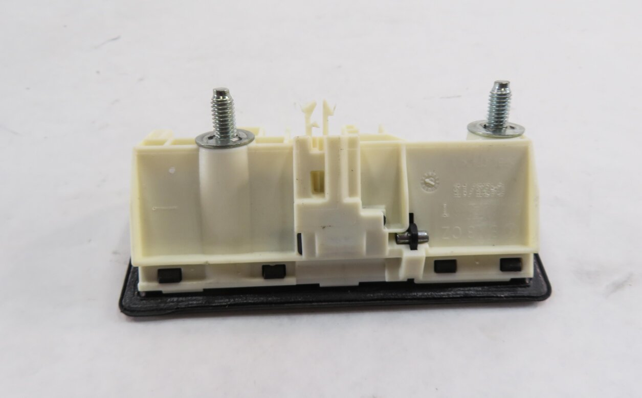 Thumbnail 4: 2014 AUDI A4 (B8 8K) REAR TRUNK HANDLE