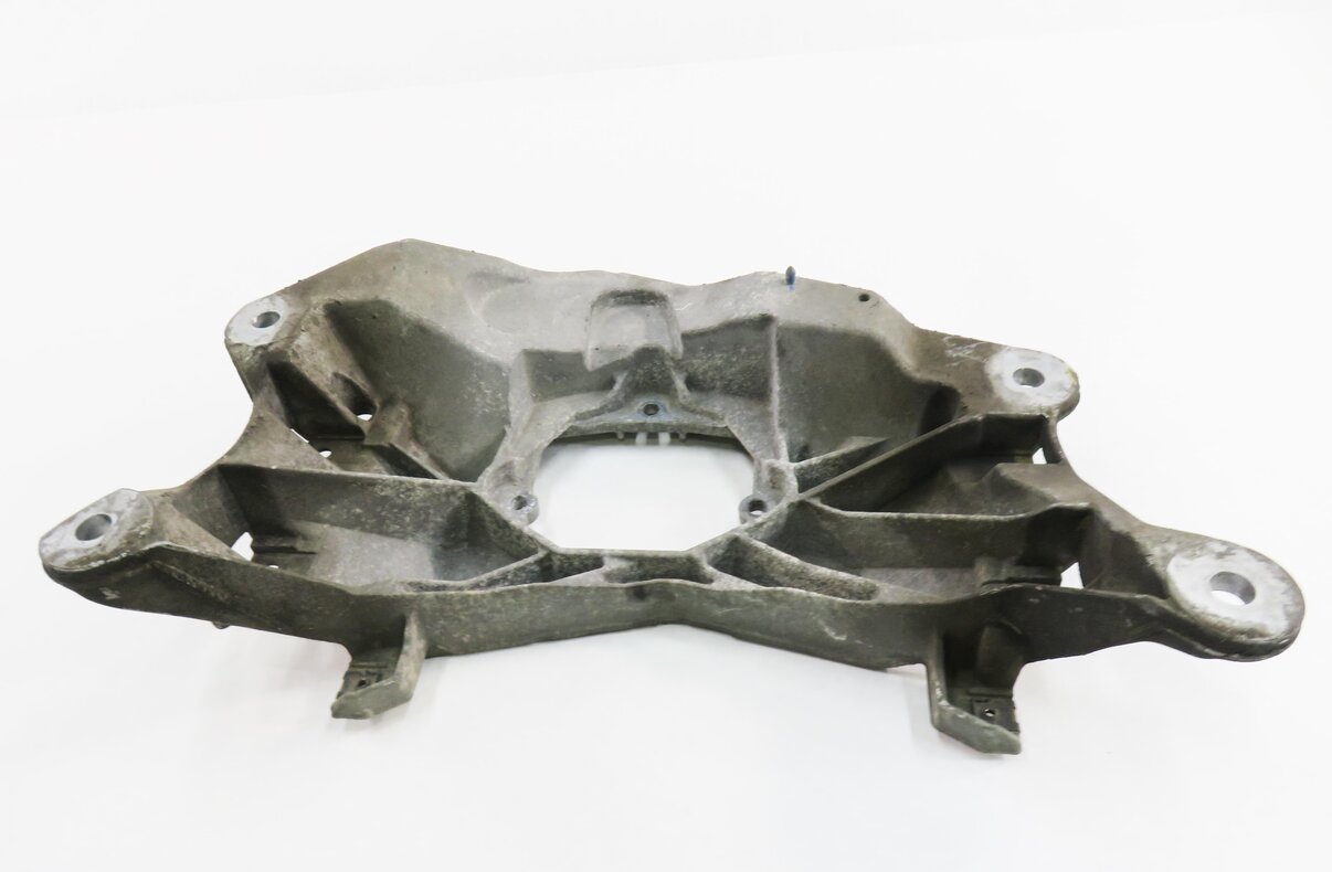 Thumbnail 2: 2014 AUDI A4 (B8 8K) AWD - TRANSMISSION CROSSMEMBER SUPPORT MOUNT BRACKET