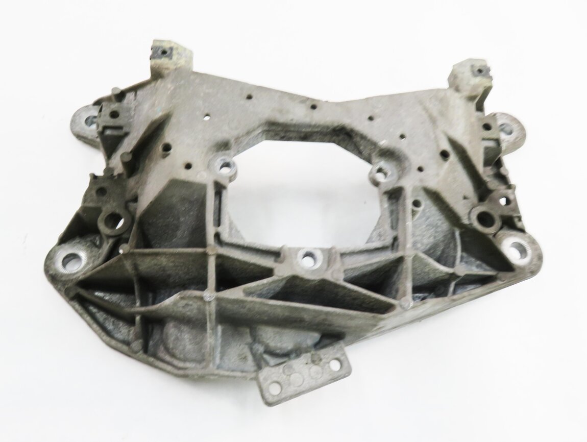 Thumbnail 6: 2014 AUDI A4 (B8 8K) AWD - TRANSMISSION CROSSMEMBER SUPPORT MOUNT BRACKET