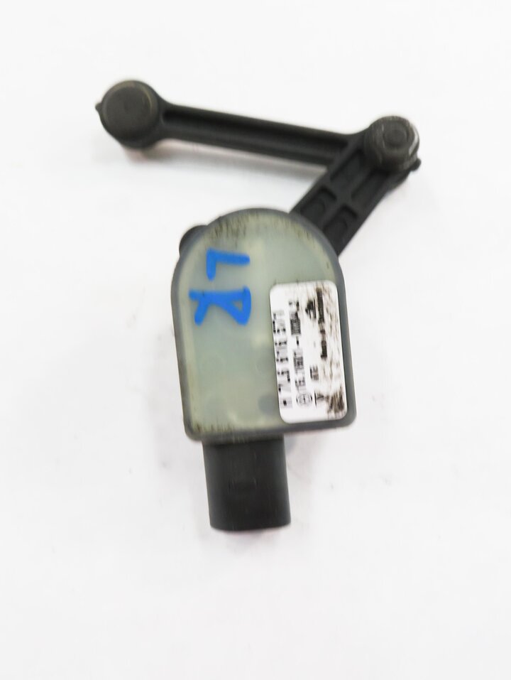 Thumbnail 2: 2015 AUDI Q7 (4L) LEFT DRIVER REAR SUSPENSION HEIGHT LEVEL SENSOR