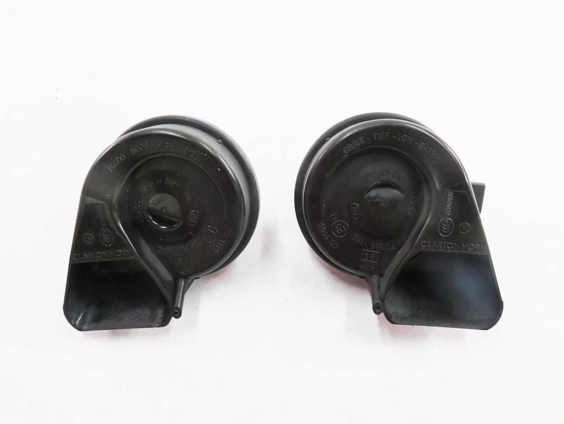 Thumbnail 2: 2007-2015 AUDI Q7 R8 (4L 4S) HIGH & LOW TONE HORN SET-2