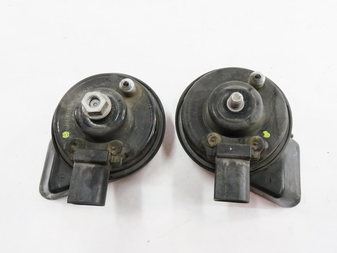 Thumbnail 5: 2007-2015 AUDI Q7 R8 (4L 4S) HIGH & LOW TONE HORN SET-2