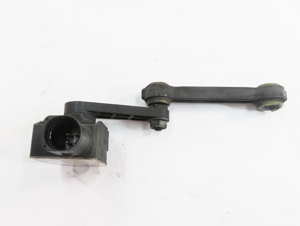 Thumbnail 4: 2015 AUDI Q7 (4L) LEFT FRONT DRIVER SUSPENSION HEIGHT LEVEL SENSOR
