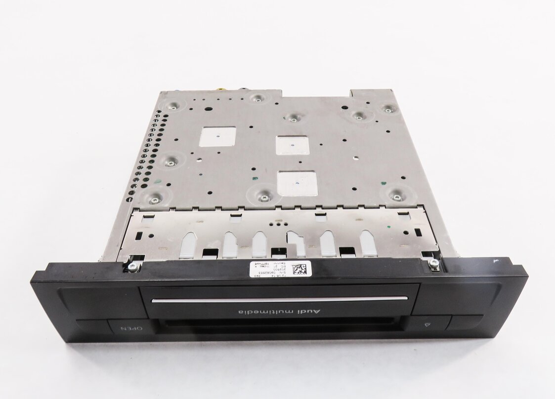 Thumbnail 6: 2013-2015 AUDI Q7 (4L) RADIO STEREO RECEIVER MMI SIM SD MEDIA CD PLAYER