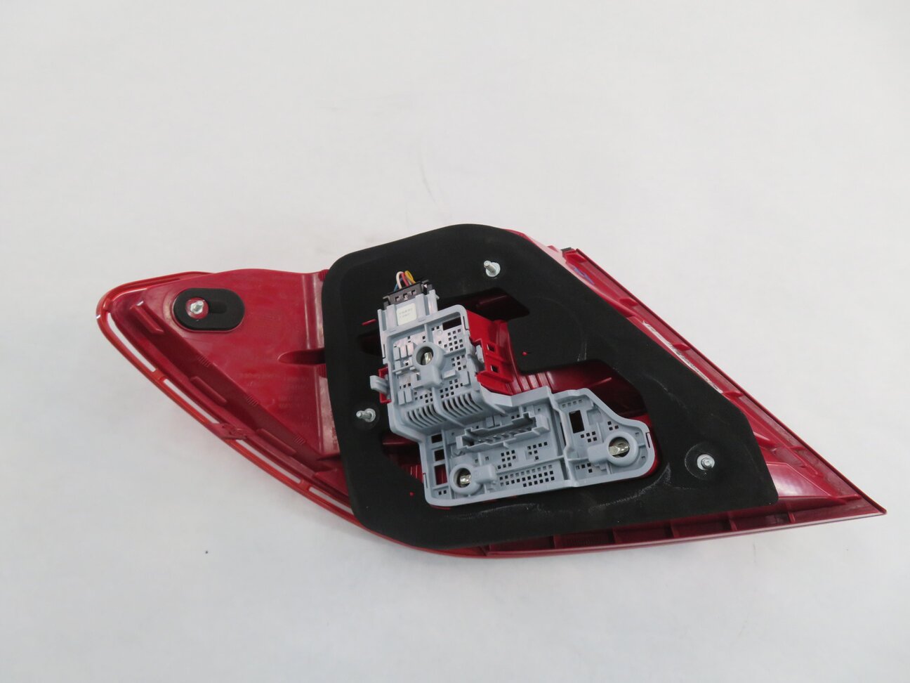Thumbnail 6: 12-15 MERCEDES BENZ C250 C300 C350 (W204) RIGHT PASSENGER TAILLIGHT BRAKE LIGHT