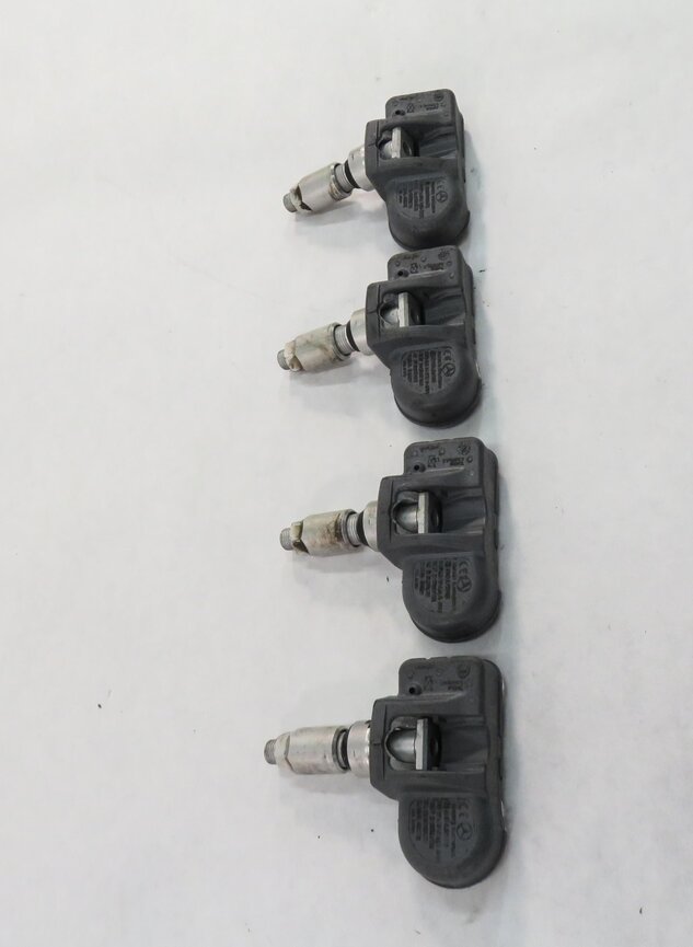 Thumbnail 3: 2013 MERCEDES C250 (W204) TPMS TIRE AIR PRESSURE SENSOR SET-4