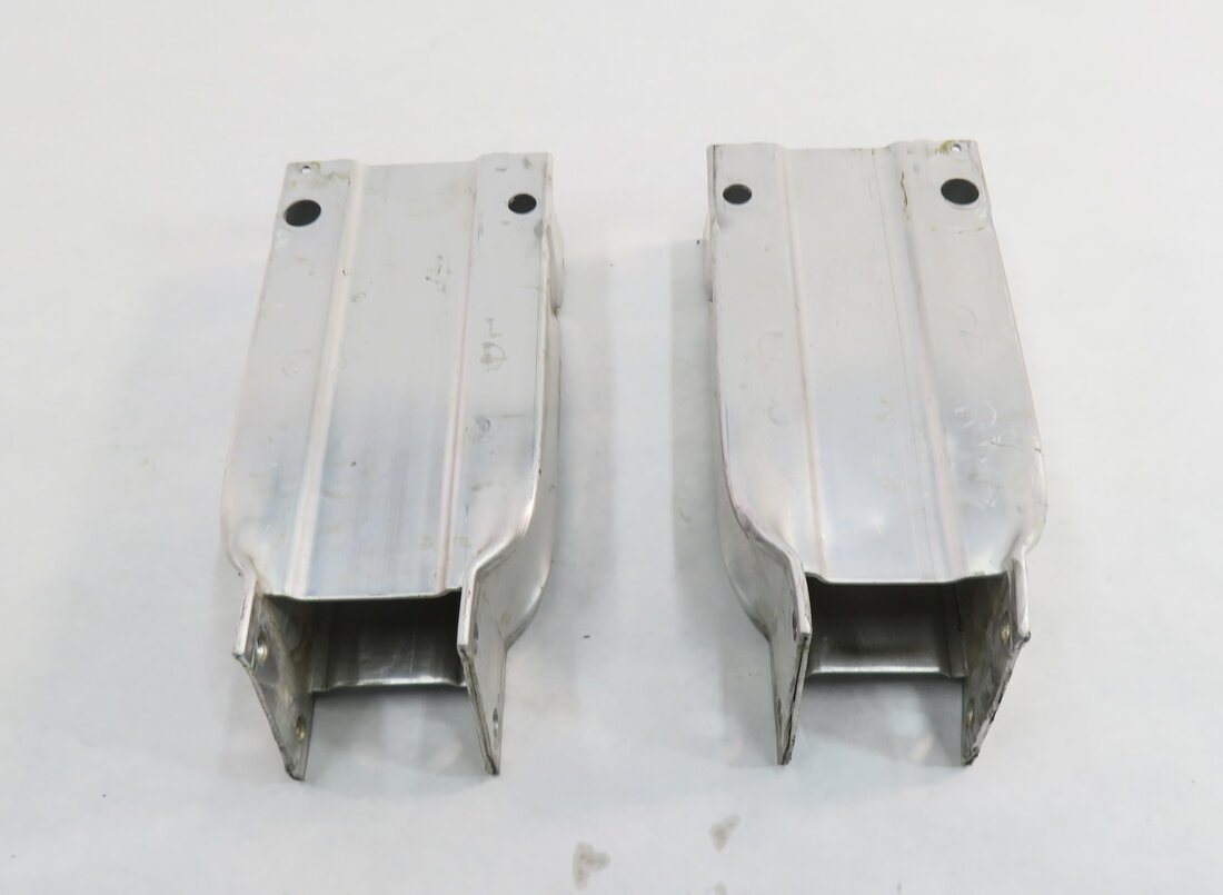 Thumbnail 2: 2013 MERCEDES C250 (W204) FRONT LEFT & RIGHT BUMPER REINFORCEMENT BRACKET SET-2