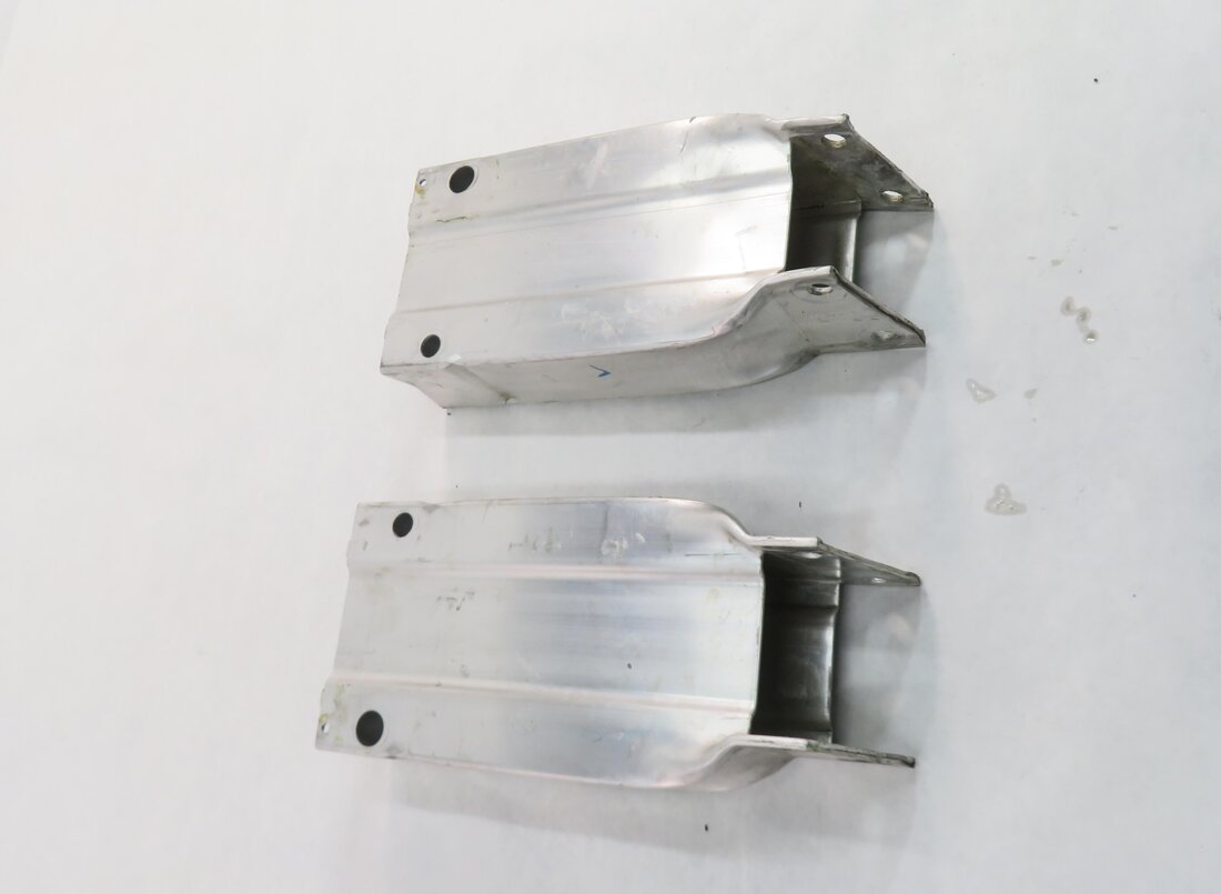 Thumbnail 3: 2013 MERCEDES C250 (W204) FRONT LEFT & RIGHT BUMPER REINFORCEMENT BRACKET SET-2