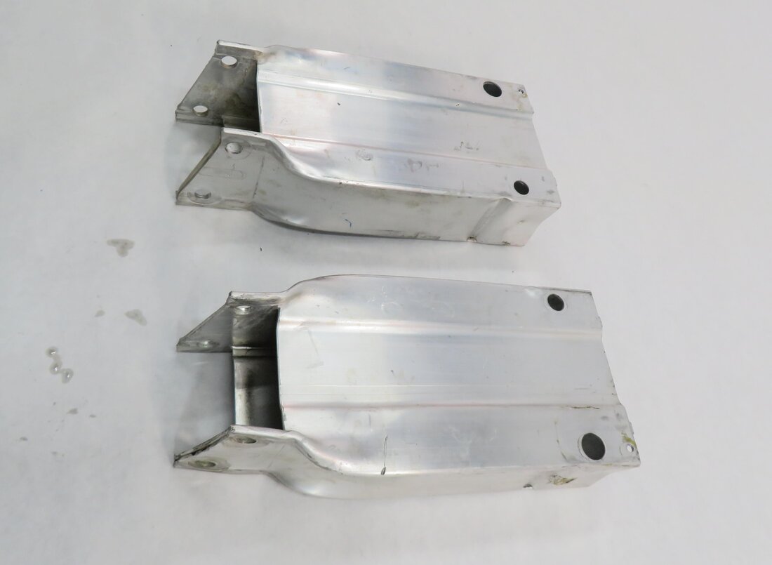 Thumbnail 4: 2013 MERCEDES C250 (W204) FRONT LEFT & RIGHT BUMPER REINFORCEMENT BRACKET SET-2