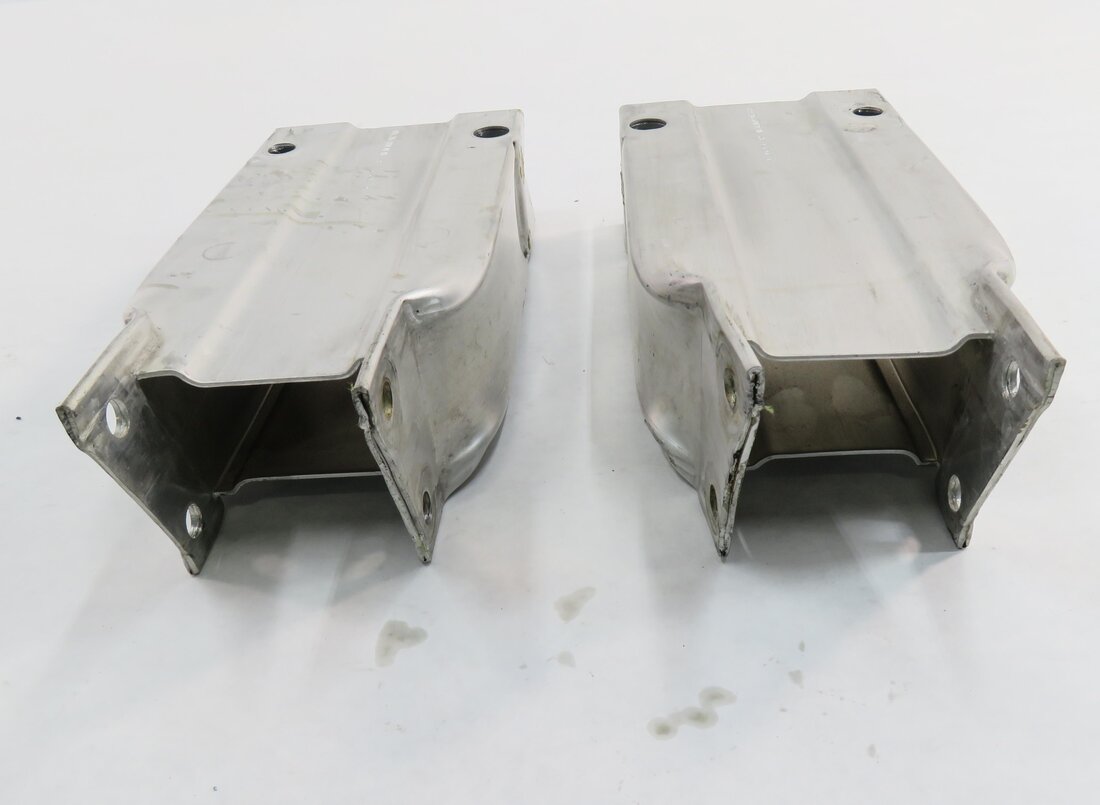 Thumbnail 7: 2013 MERCEDES C250 (W204) FRONT LEFT & RIGHT BUMPER REINFORCEMENT BRACKET SET-2