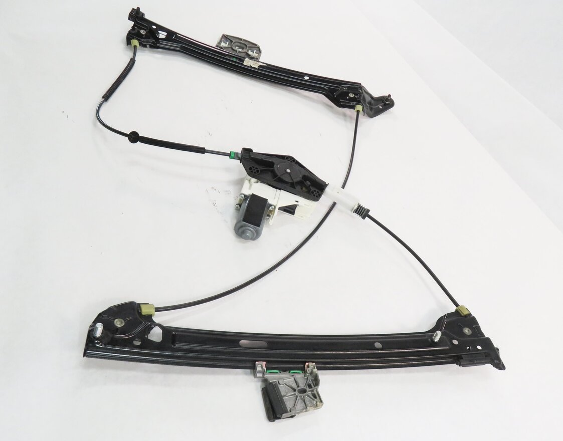 Thumbnail 3: 2014 AUDI S5 (B8 8T) RIGHT FRONT PASSENGER DOOR WINDOW REGULATOR w/ MOTOR