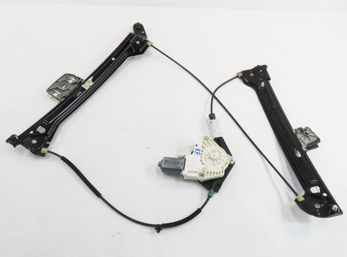 Thumbnail 6: 2014 AUDI S5 (B8 8T) RIGHT FRONT PASSENGER DOOR WINDOW REGULATOR w/ MOTOR
