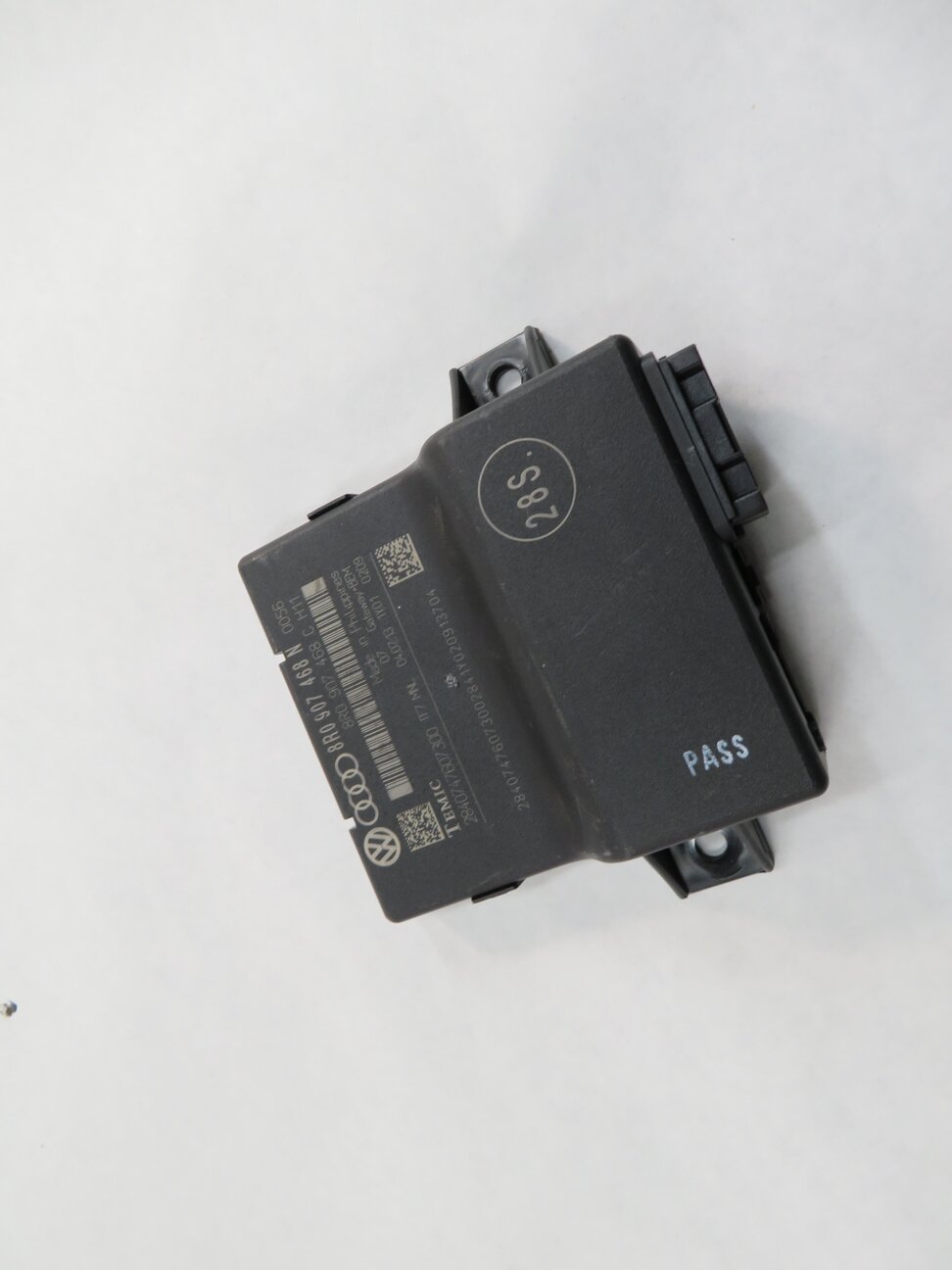 Thumbnail 1: 2014 AUDI S5 (B8 8T) GATEWAY CONTROL MODULE