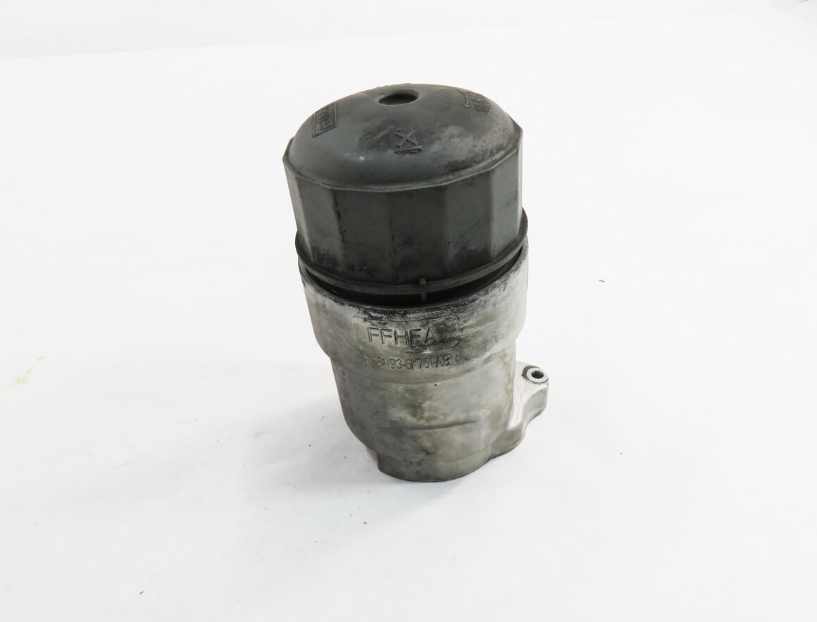 Thumbnail 2: 2012 RANGE ROVER SPORT (L320) 5.0L AJ133 V8 ENGINE - OIL FILTER HOUSING