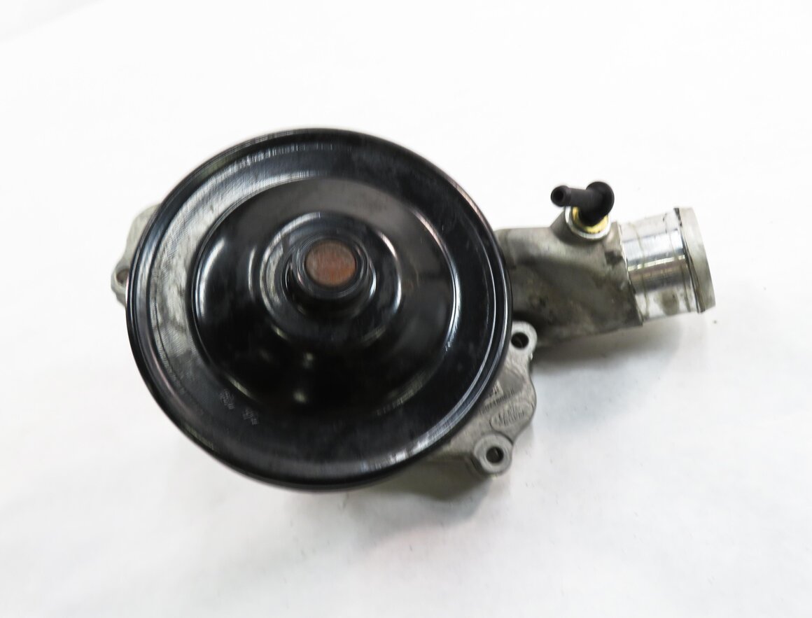 Thumbnail 2: 2010-2017 LR4 / RANGE ROVER SPORT (L320 L322 L494 L404) 3.0L / 5.0L - WATER PUMP