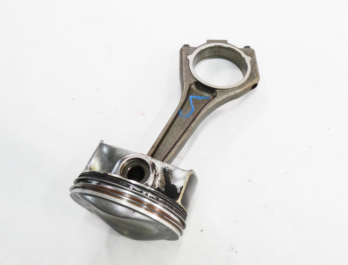 2012 RANGE ROVER SPORT (L320) 5.0L AJ133 V8 ENGINE - LEFT PISTON w/ ROD