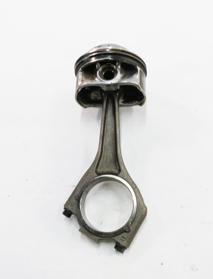 Thumbnail 6: 2012 RANGE ROVER SPORT (L320) 5.0L AJ133 V8 ENGINE - LEFT PISTON w/ ROD