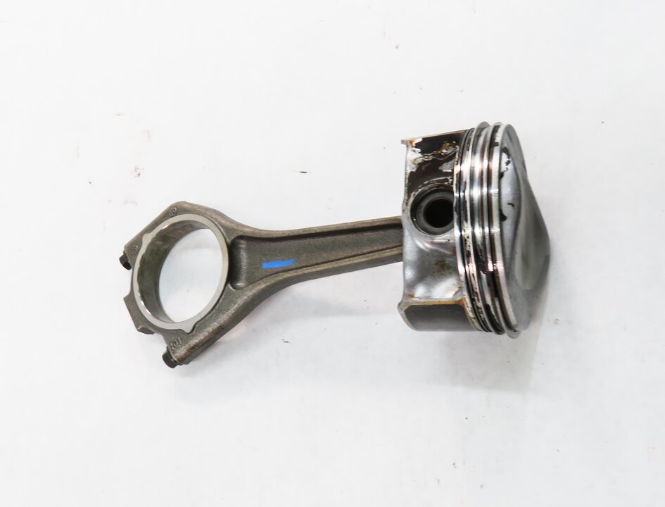 Thumbnail 4: 2012 RANGE ROVER SPORT (L320) 5.0L AJ133 V8 ENGINE - LEFT PISTON w/ ROD