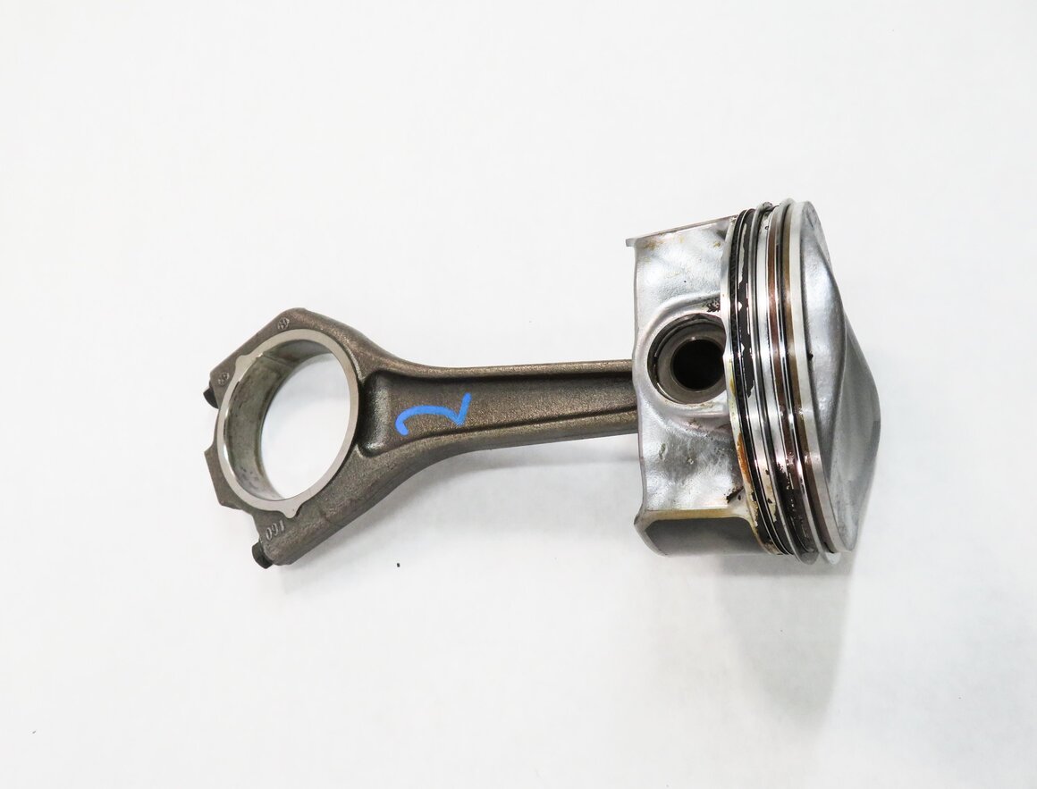Thumbnail 4: 2012 RANGE ROVER SPORT (L320) 5.0L AJ133 V8 ENGINE - RIGHT PISTON w/ ROD
