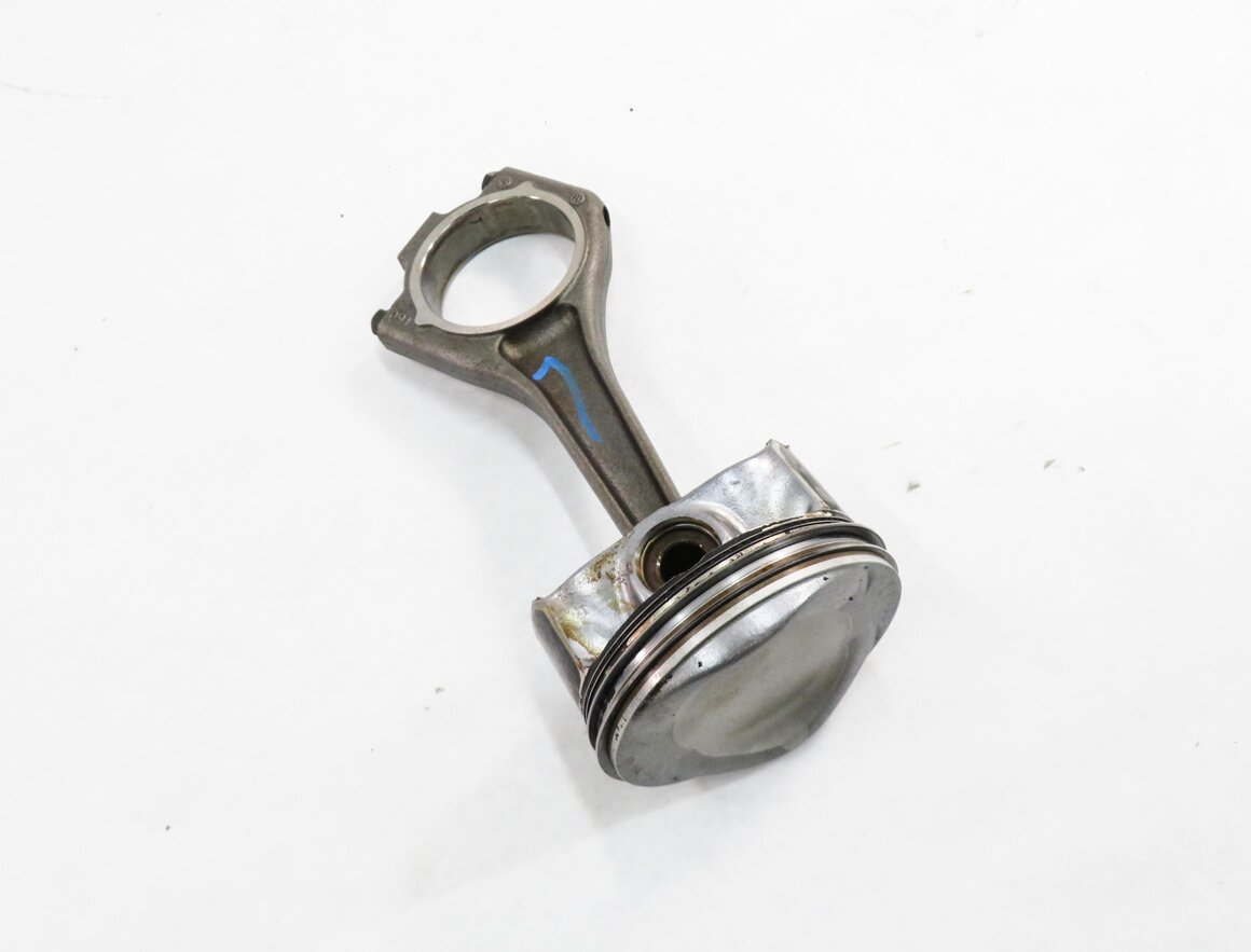 2012 RANGE ROVER SPORT (L320) 5.0L AJ133 V8 ENGINE - RIGHT PISTON w/ ROD