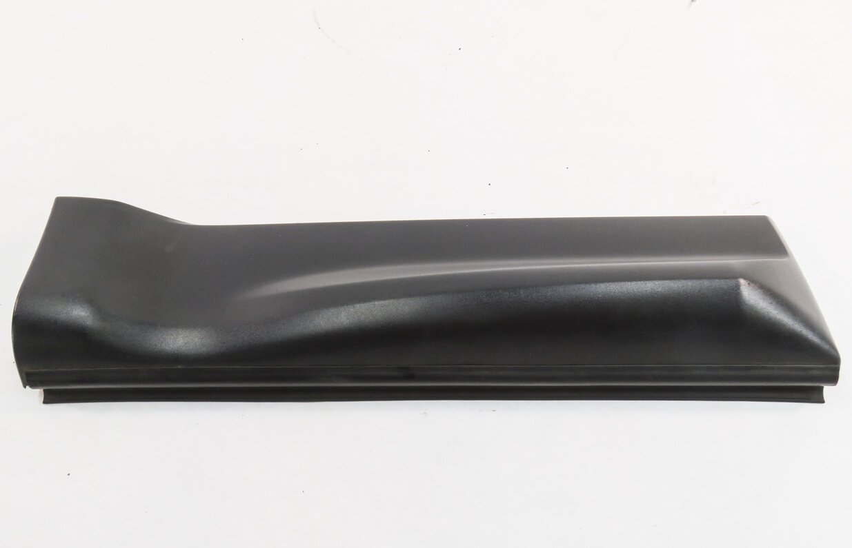 Thumbnail 2: 2012 RANGE ROVER SPORT (L320) RIGHT REAR DOOR LOWER MOULDING RUNNER TRIM