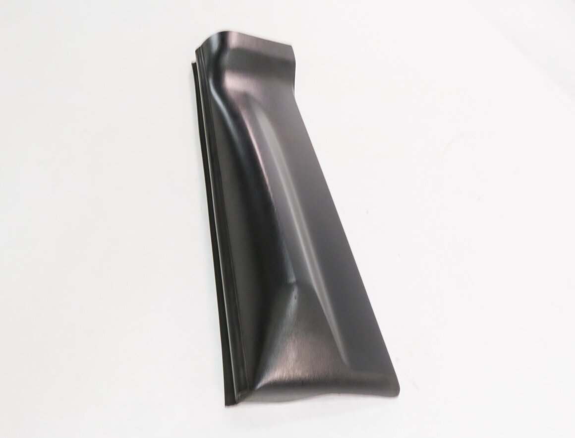 Thumbnail 4: 2012 RANGE ROVER SPORT (L320) RIGHT REAR DOOR LOWER MOULDING RUNNER TRIM