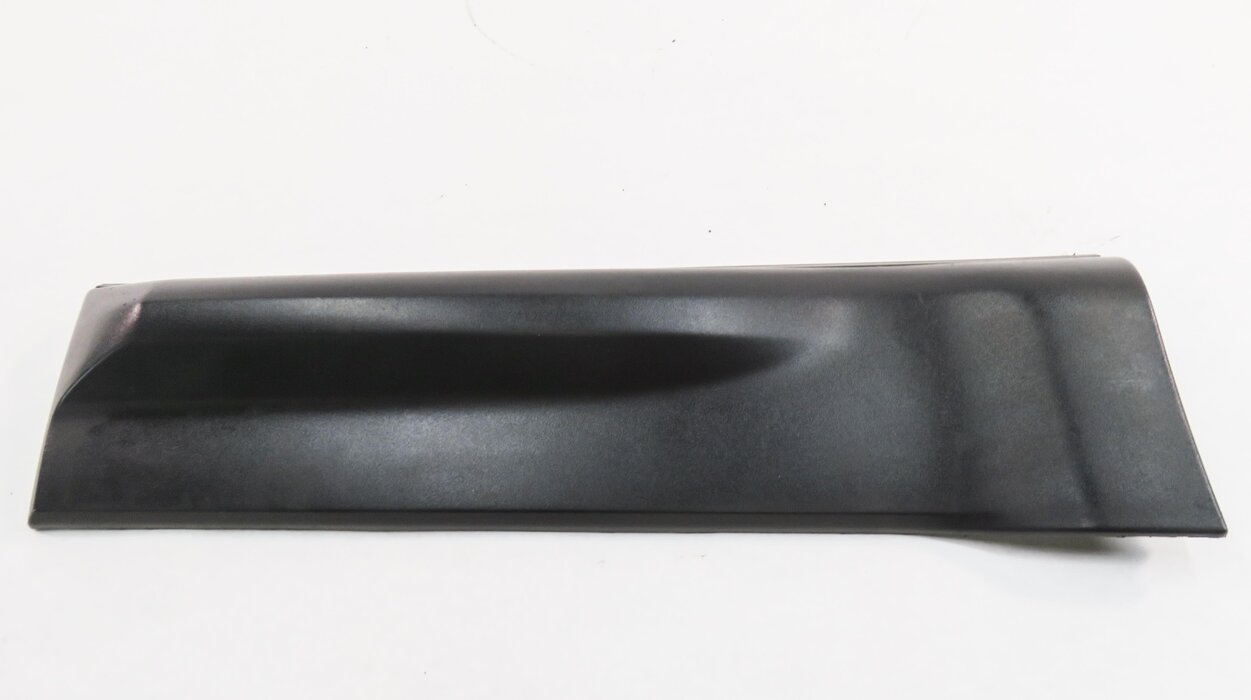 Thumbnail 5: 2012 RANGE ROVER SPORT (L320) RIGHT REAR DOOR LOWER MOULDING RUNNER TRIM